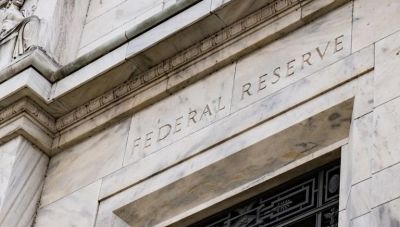 Fed: Αλλάζουν τα μηνύματα των αξιωματούχων της προς αύξηση επιτοκίων