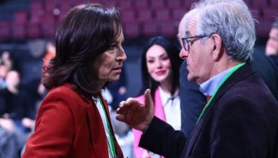 ΚΕ ΠΑΣΟΚ: Αργούν τα αποτελέσματα, εκνευρισμός από στελέχη -Ποιοι προηγούνται στην καταμέτρηση, ποιοι εκλέγονται σίγουρα