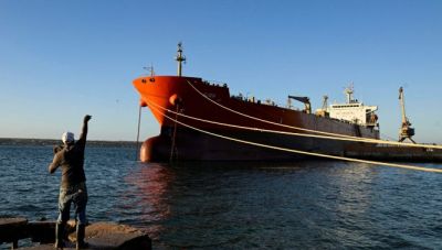 Κούβα: Εφτασε στη χώρα ρωσικό τάνκερ με πετρέλαιο