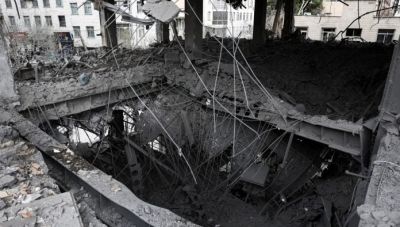 Ο Τραμπ λέει ότι συνομιλεί με ένα «νέο και λογικό καθεστώς» στο Ιράν, αλλά εκτοξεύει απειλές – Το Ισραήλ χτύπησε πανεπιστήμιο