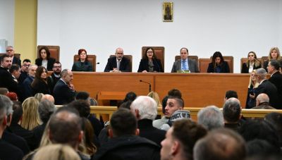 Λάρισα: Αυξημένα μέτρα ασφαλείας για την επανέναρξη της δίκης των Τεμπών