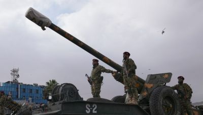 Η Συρία έστειλε στρατεύματα και τεθωρακισμένα για να ενισχύσουν τα σύνορα με τον Λίβανο εν μέσω κλιμάκωσης