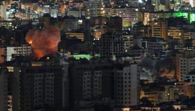 Μέση Ανατολή: Συνεχείς εκρήξεις κοντά στο αεροδρόμιο του Άμπου Ντάμπι - Φωτιά σε διυλιστήριο στο Μπαχρέιν