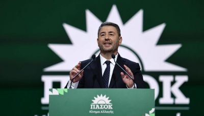 Το ΠΑΣΟΚ επιμένει και προετοιμάζεται για πρόωρες εκλογές