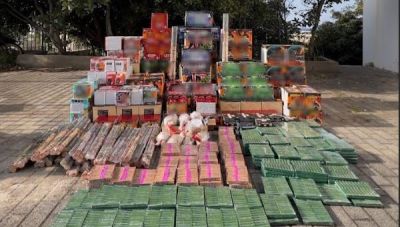 Χανιά: Στο δόκανο της ΕΛΑΣ δυο άνδρες για χιλιάδες βεγγαλικά, κροτίδες και όπλα (Φωτο)