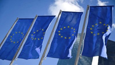 Η ΕΚΤ ζυγίζει τις αποφάσεις για τα επιτόκια μετά το ράλι πετρελαίου και φυσικού αερίου