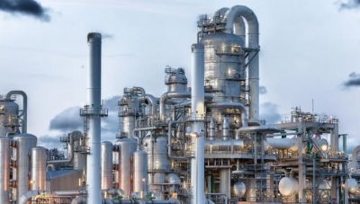 «Κατρακυλούν» οι τιμές του πετρελαίου  μετά την είδηση της συμφωνίας εκεχειρίας