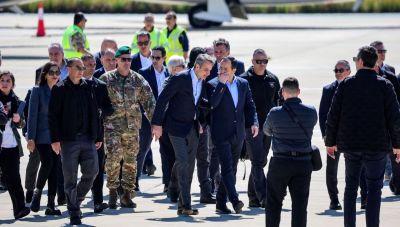 Στην Κύπρο ο Κυριάκος Μητσοτάκης για την τριμερή συνάντηση με Εμανουέλ Μακρόν και Νίκο Χριστοδουλίδη