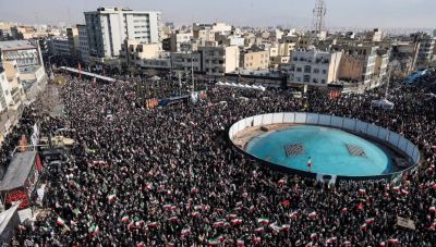 Τεχεράνη: «Πλημμύρισε» από χιλιάδες υποστηρικτές του νέου θρησκευτικού ηγέτη του Ιράν, Μοτζτάμπα Χαμενεΐ (φωτο+βίντεο)