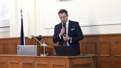 Δημοκράτες – Στέφανος Κασσελάκης: Εκδήλωση στο Ηράκλειο για την ενδοοικογενειακή βία, την κακοποίηση γυναικών και παιδιών