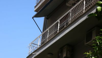 «Μας το άλλαξαν στο μαιευτήριο οι Illuminati», λέει ο 43χρονος για το βράφος που μαχαιρώθηκε μέχρι θανάτου