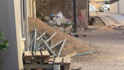 Σε απόγνωση οι κάτοικοι στην οδό Δελημάρκου στο Ηράκλειο: «Έναμισι χρόνος μαρτυρίου σε ένα απέραντο εργοτάξιο» (φωτό)