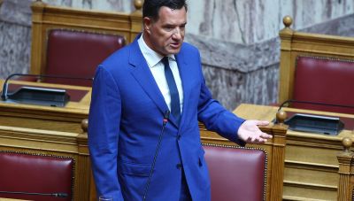 Τι αποφάσισε ο Γεωργιάδης για τα κέντρα όπως αυτό που επισκέφθηκε ο Μαζωνάκης