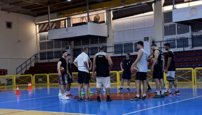 Νέα δημιουργική «αρχή» κάνει το τμήμα μπάσκετ του ΟΦΗ, με τον Ρούλη Αλμπάνη στο τιμόνι του. Σήμερα το πρώτο φιλικό με τον Εργοτέλη (φωτο + βίντεο)