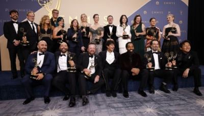 Βραβεία Emmy 2026: Η σειρά «Widow’s Bay» κυριάρχησε με 14 νίκες