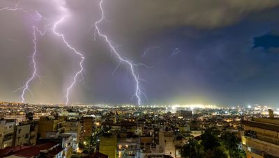 Νέο έκτακτο δελτίο επιδείνωσης καιρού -Πορτοκαλί προειδοποίηση για ισχυρές βροχές και θυελλώδεις ανέμους – Ποιες περιοχές στο επίκεντρο