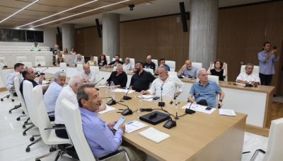 Περιφερειακό Πρόγραμμα Ανάπτυξης: Σύσκεψη για υλοποίηση έργων 2 εκ. ευρώ ανά Δήμο σε όλο το νησί σε νέο κτήριο της Περιφέρειας Κρήτης