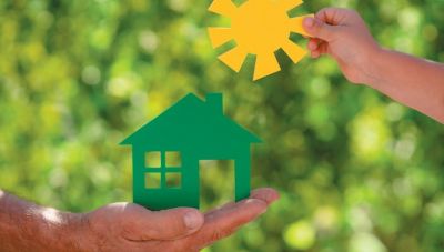 Για να πιάσουμε τους κλιματικούς στόχους 80.000 κατοικίες πρέπει να ανακαινίζονται σε ετήσια βάση