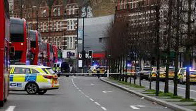 Βρετανία: Τραυματίες από μαχαίρια