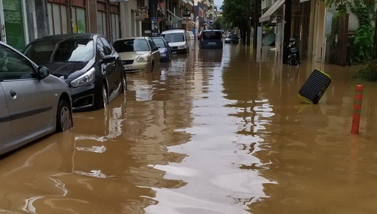 «Ιανός» στην Καρδίτσα: 3 νεκροί, 2 αγνοούμενοι και τεράστιες καταστροφές