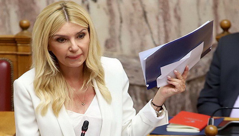 Φωτεινή Αραμπατζή: «Γενναία» προκαταβολή αποζημίωσης στους πληγέντες παραγωγούς από τον «Ιανό»