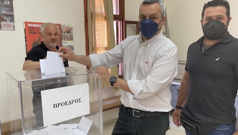 Στον Κρουσώνα ψήφισε ο Χάρης Μαμουλάκης