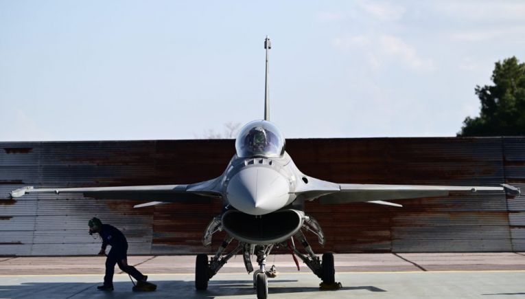 Ουκρανία: Τα υπέρ και τα κατά της αποστολής μαχητικών αεροσκαφών