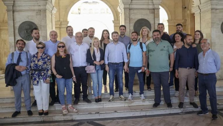Οι βόλτες, οι επισκέψεις και... η «διασταύρωση» που δεν έγινε!