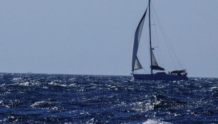 Κινδύνευσε γυναίκα μετά από πτώση της στη θάλασσα στην περιοχή του Πρέβελη