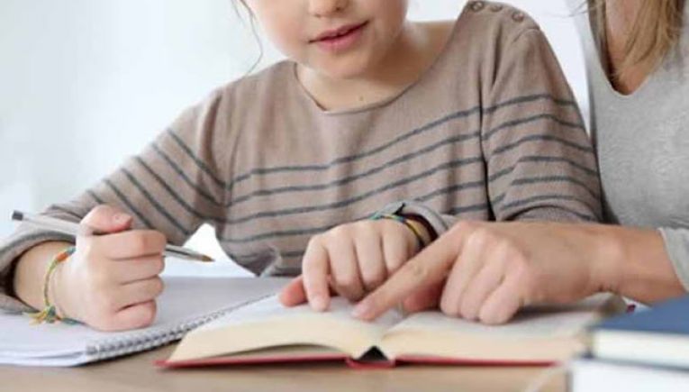 Θα γίνουν 10.000 προσλήψεις για το πρόγραμμα παράλληλης στήριξης των μαθητών