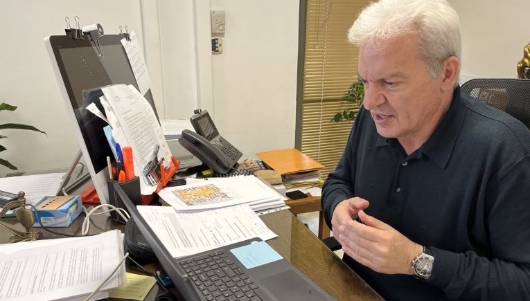 Έκτακτη σύσκεψη του Δημάρχου Αλέξη Καλοκαιρινού για θέματα πρασίνου, παιδικών χαρών και ζητήματα καθημερινότητας