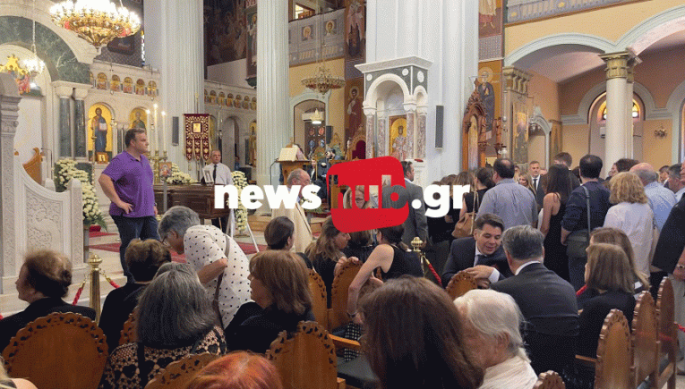Ηράκλειο: Λένε το τελευταίο αντίο στο Γιάννη Σμπώκο (Φωτο)