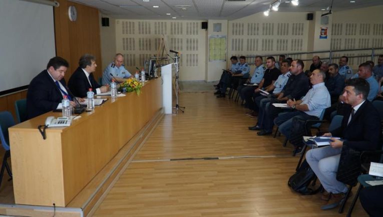 Η κόντρα αστυνομικών- Χρυσοχοΐδη καλά κρατεί για την ενίσχυση των Υπηρεσιών