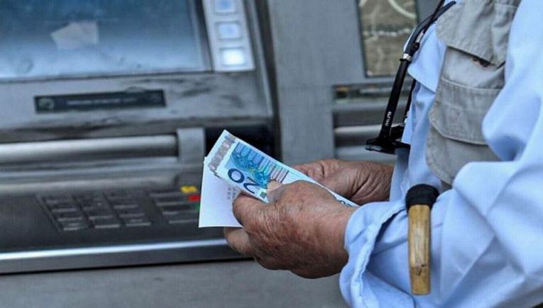 ΕΦΚΑ: Σε δύο μήνες βγαίνει η σύνταξη κατά μέσο όρο