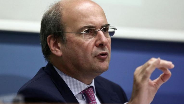 Χατζηδάκης: Μειώσεις φόρων στην τριετία 2025-2027 με ανάπτυξη και αντιμετώπιση της φοροδιαφυγής