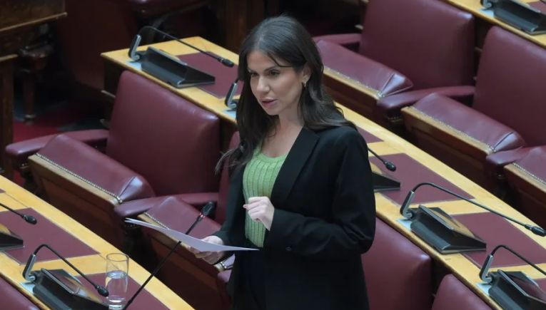 Ελ.Βατσινά: Τροπολογία που επιδεινώνει τη θέση της Ελλάδας στο έργο ηλεκτρικής διασύνδεσης