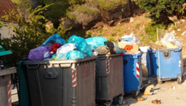 «Πνίγονται» στα σκουπίδια οι Κοινότητες του Δήμου Ηρακλείου - Ξεσηκωμός των προέδρων και των κατοίκων (Φωτο)