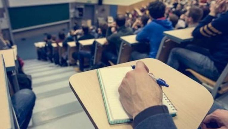 Τον Σεπτέμβριο διαγράφονται οι πρώτοι αιώνιοι φοιτητές
