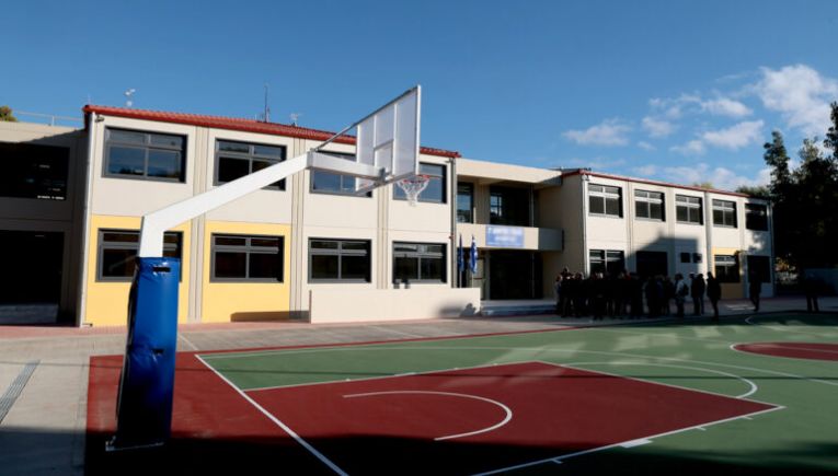 Αναβλήθηκε η εκδίκαση υπόθεσης επιθετικού γονέα σε σχολείο των Χανίων