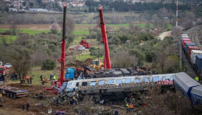 Τέμπη: Δεκτό από την Εισαγγελία το αίτημα Ασλανίδη για εκταφή της σορού του γιου του και εξέταση DNA - Αναβολή για τον Ρούτσι