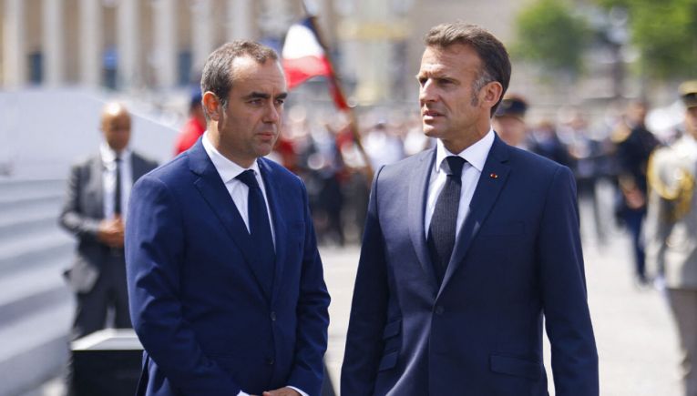 Τον Λεκορνί διόρισε ξανά πρωθυπουργό ο Μακρόν-Κόμματα της αντιπολίτευσης ετοιμάζουν πρόταση μομφής