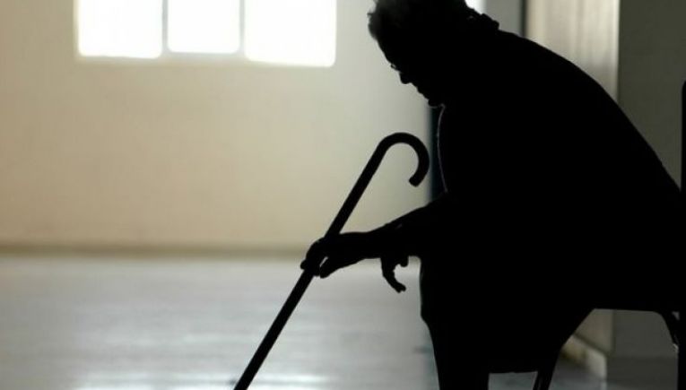 Γηροκομείο - κολαστήριο στα Χανιά: Συνεχίζεται η δίκη για τους θανάτους ηλικιωμένων – Στο εδώλιο έξι κατηγορούμενοι