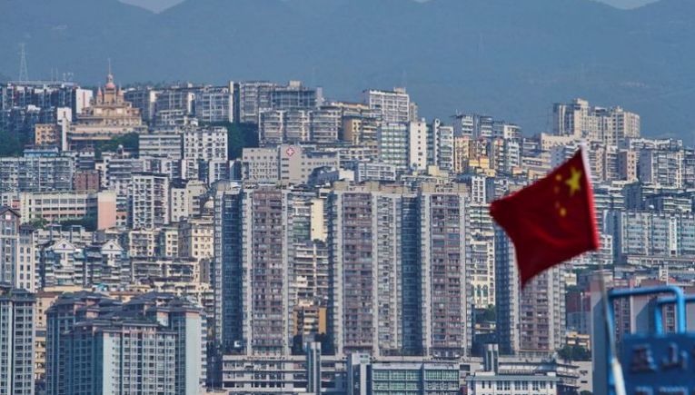 Κίνα: Εφικτός ο αναπτυξιακός στόχος του 2025 – Τι προβληματίζει τους αναλυτές