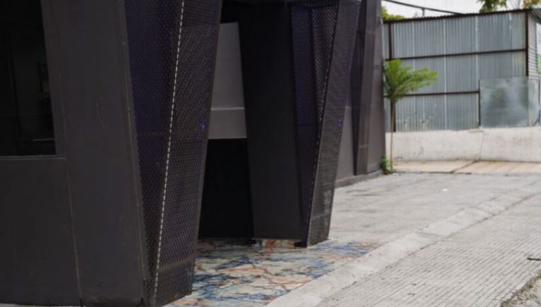 Δολοφονία στο Περιστέρι: Παραδόθηκε ο δράστης που σκότωσε τον 37χρονο έξω από κλαμπ
