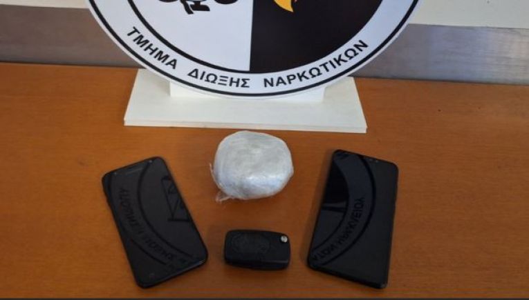 Ηράκλειο: Τους έκαναν τσακωτούς να μεταφέρουν 137 γρ. ηρωίνης σε μορφή βράχου
