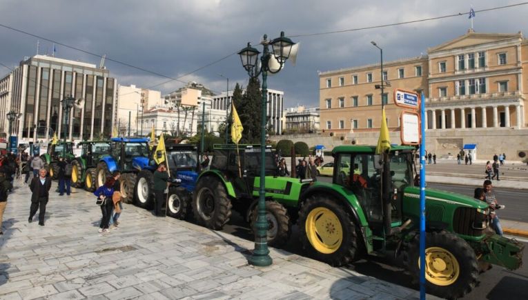 Μάχη για τις επιδοτήσεις: 15 μέρες «ανηφόρα» για τις πληρωμές από τον ΟΠΕΚΕΠΕ ενώ αγροτο-κτηνοτρόφοι ζεσταίνουν τα τρακτέρ