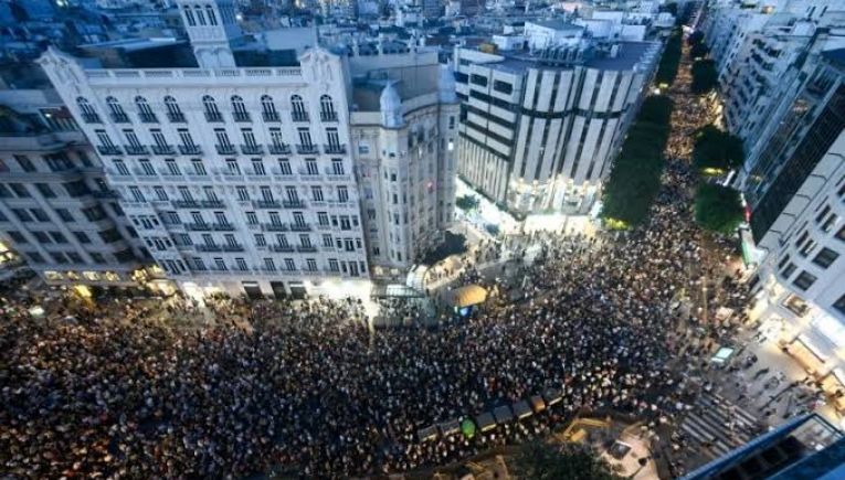 Ισπανία: Διαδήλωση στη Βαλένθια έναν χρόνο μετά τις φονικές πλημμύρες