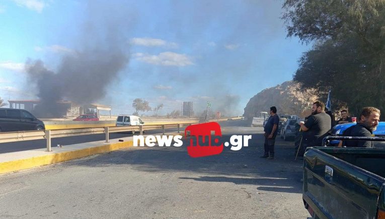 ΒΟΑΚ- Κτηνοτρόφοι: Ανοιχτός παρέμεινε ο δρόμος τη νύχτα – Πώς διεξάγεται η κυκλοφορία των οχημάτων