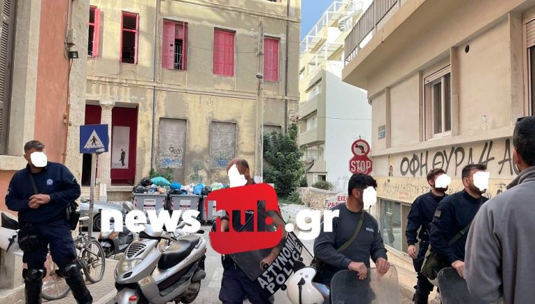 Ηράκλειο: Επιχείρηση στο κτίριο του Ευαγγελισμού – Έξι συλλήψεις για την επίθεση κατά Βορίδη (φωτο)