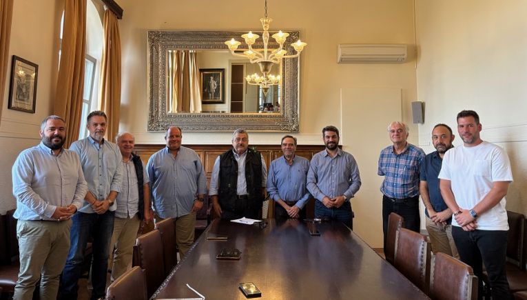 Χανιά: Σύσκεψη στην Αντιπεριφέρεια για τις μετακινήσεις φοιτητών